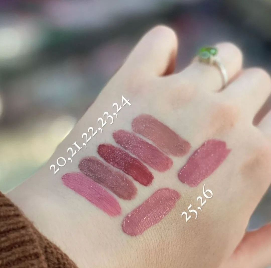 Міні Рідка матова помада Nude Matte Compliment об'єм 3.5г