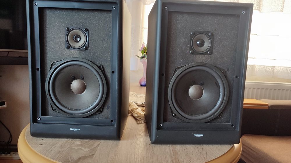 Sprzedam kolumny głośnikowe.Telefunken L 2200.