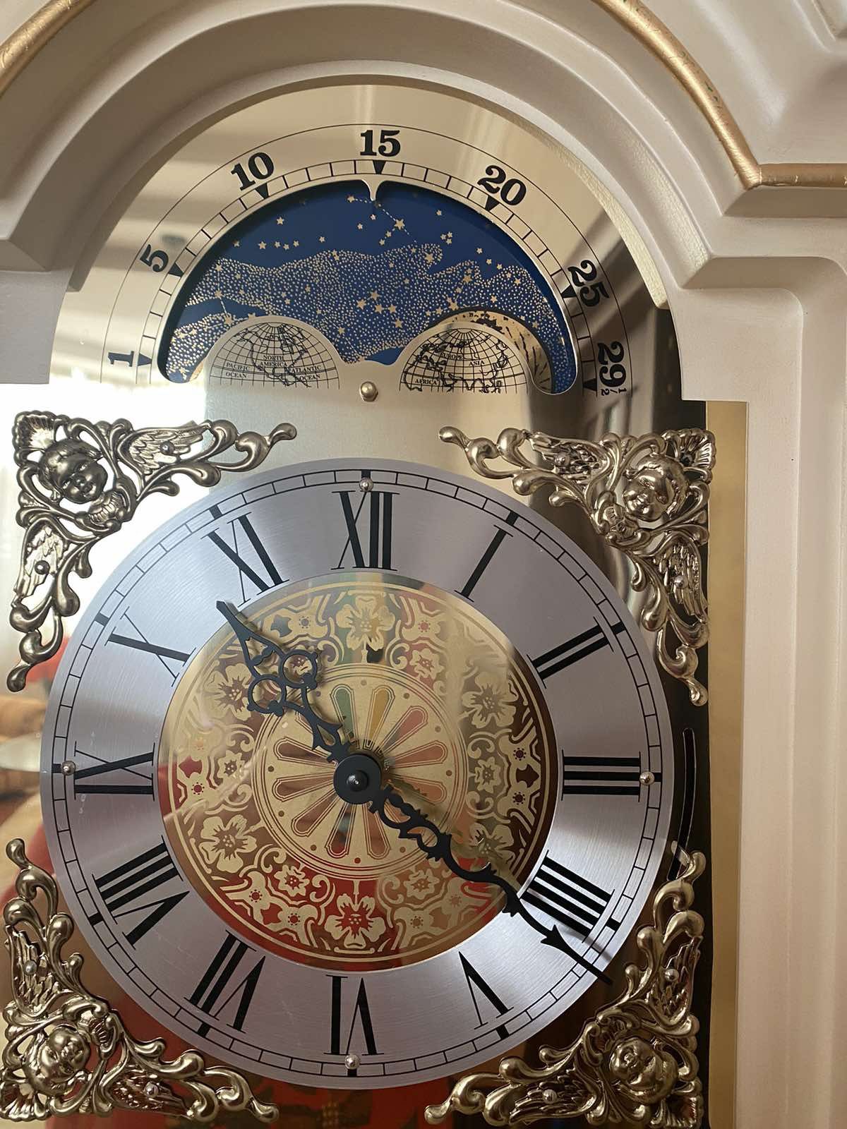 Часы напольные Италия GRANDFATHER CLOCK.механизм Hermle 451/050