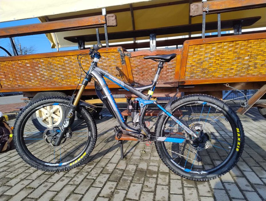 Mondraker Prayer + Fox Kashima Racing 180+Rockshox Vivid Air R2C.