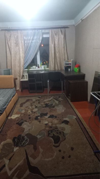 Здається кімната без проживання хазяїв в квартирі