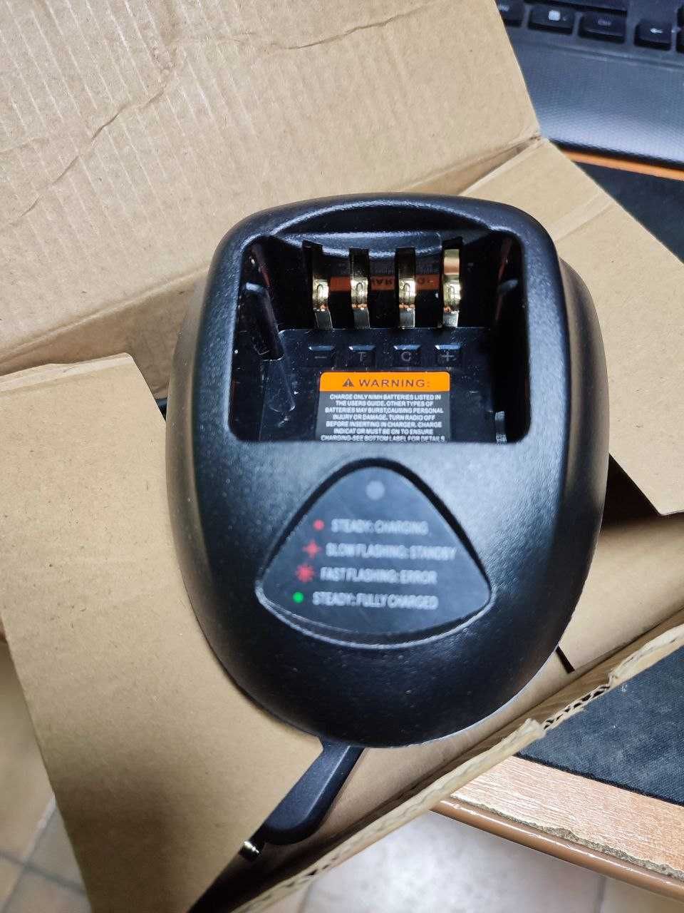 Швидкий зарядний пристрій Hytera CH10L07 для Hytera TC-700 TC-780