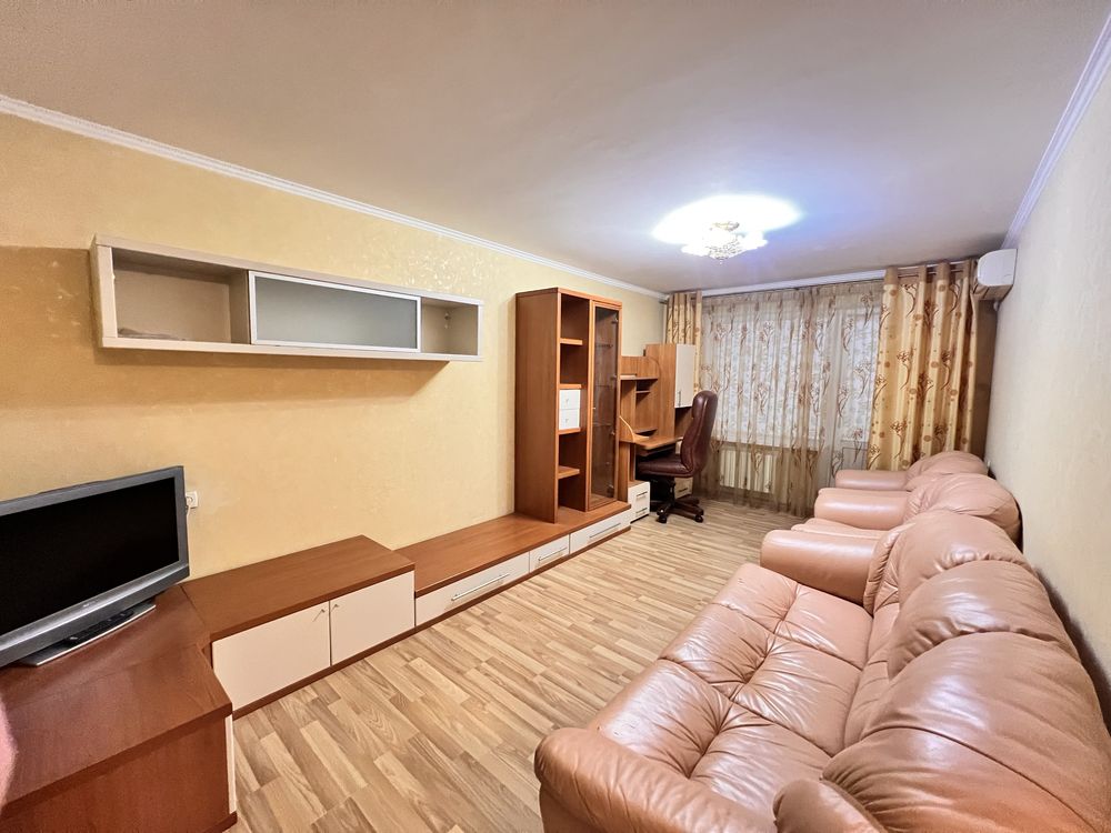 Продам 3к квартиру на ж/м Красный камень 14