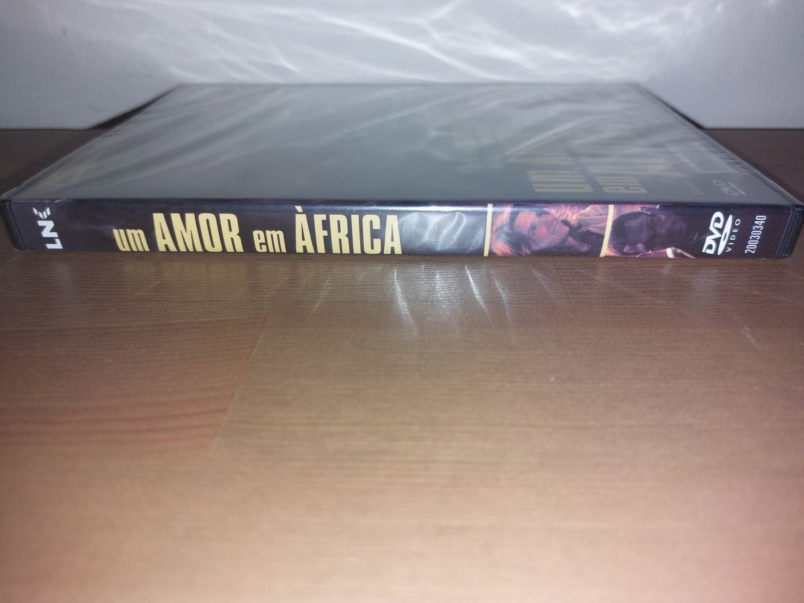 DVD NOVO e SELADO - " Um Amor em África "