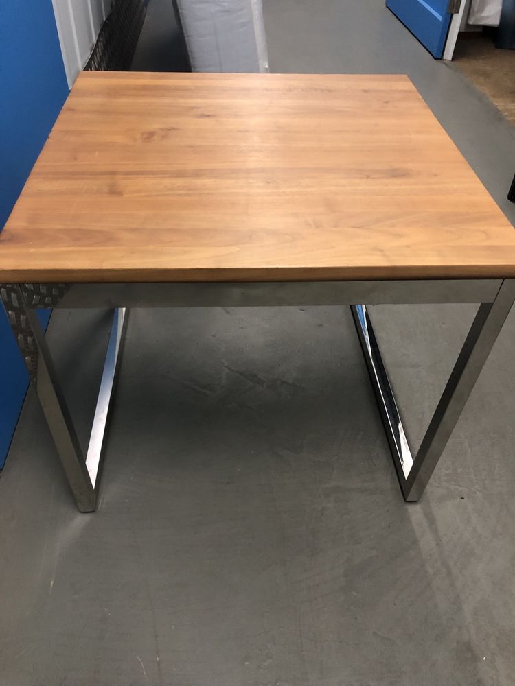 "À venda: Mesa de café lateral