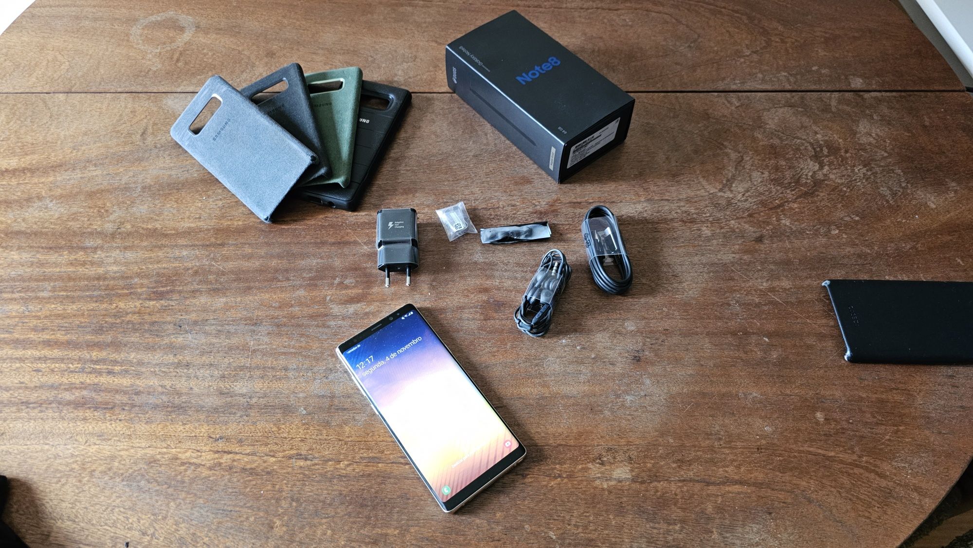 Samsung Note 8 gold