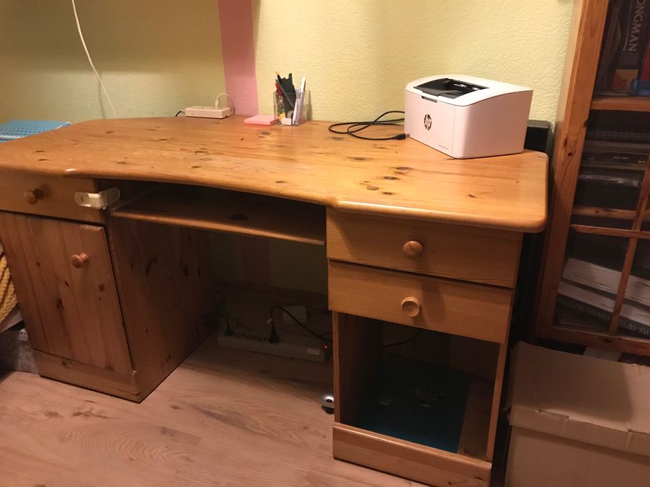 Biurko sosnowe używane wym.145/74