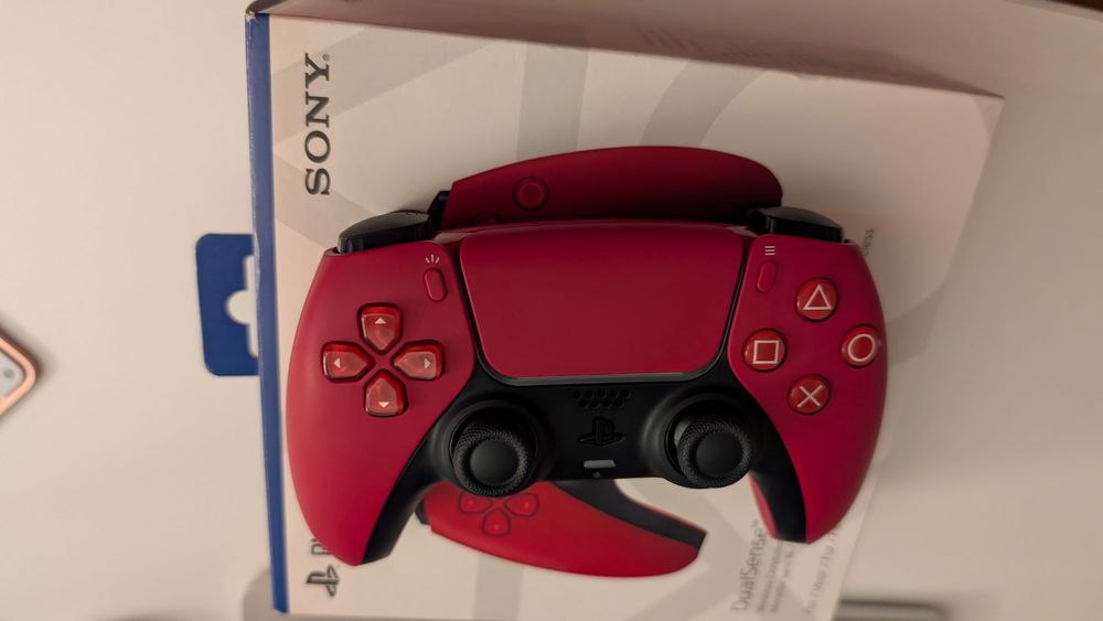 DualSense Cosmic Red Novo