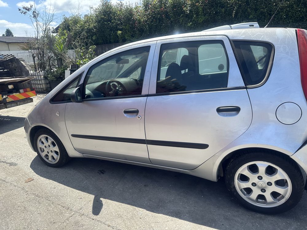 Material mitsubishi colt 1.5 Diesel ano 2004