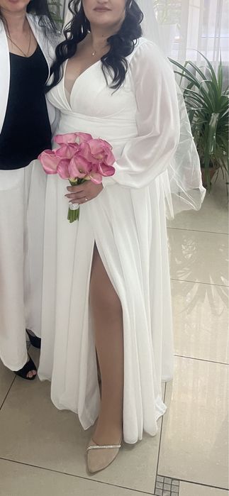 Продам весільну сукню