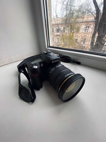 Nikon D90 + Sigma 17-50 f2.8