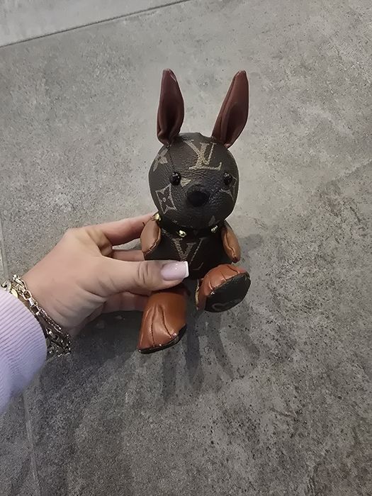Brelok królik nowy duży brązowy louis vuitton