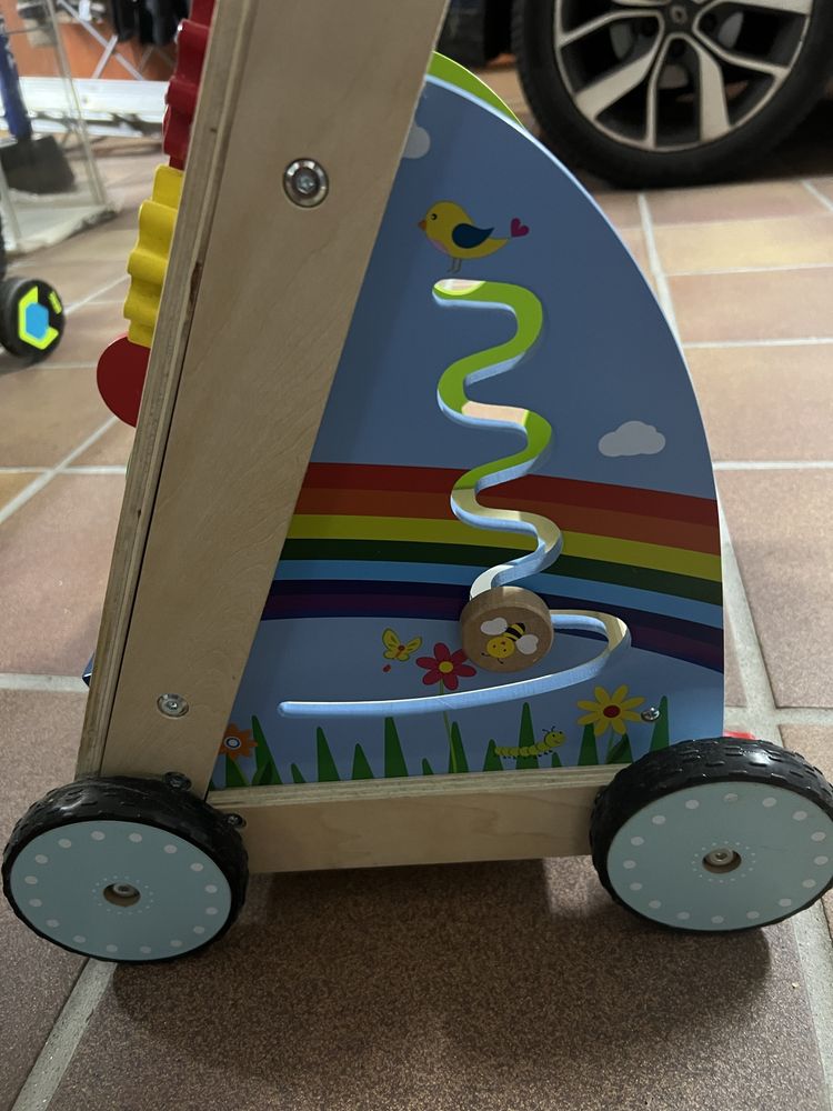 Andarilho/Andador para bebé em madeira - montessori