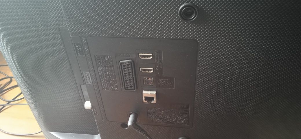 Телевізор samsung 32 smart tv.