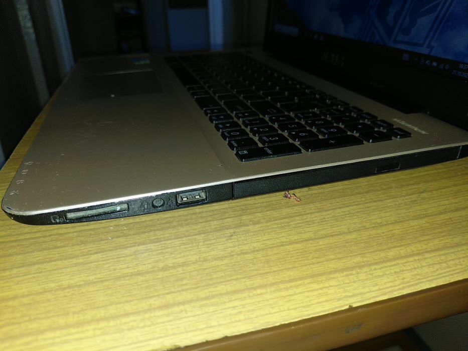 ASUS K555L / Intel Core i5 / 8GB RAM / 128SSD / Win10 // Poznań