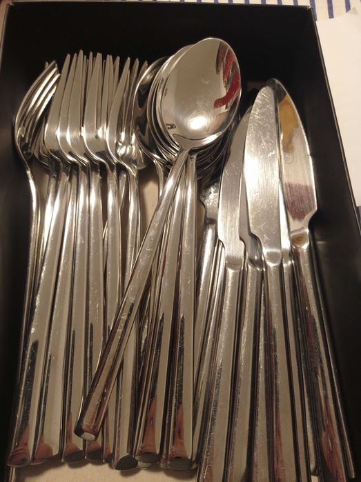 Faqueiro completo da Loja do Gato preto, 12 peças de cada