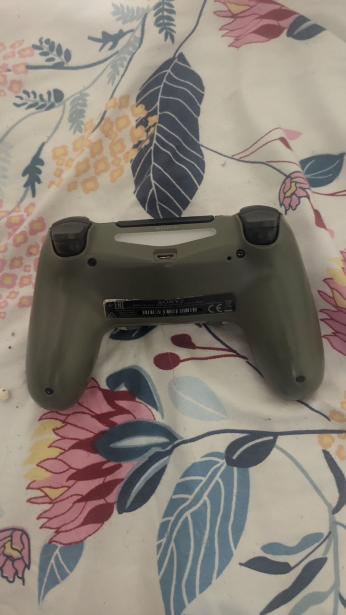 Comando dualshock 4 PS4  em ótimo estado