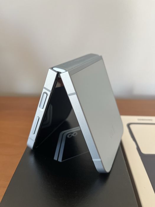 Samsung Galaxy Z Flip 6 256GB