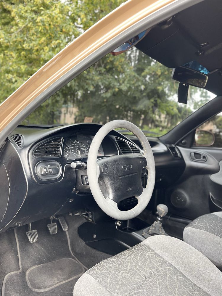 продам Daewoo lanos  1.5 в харошом стані