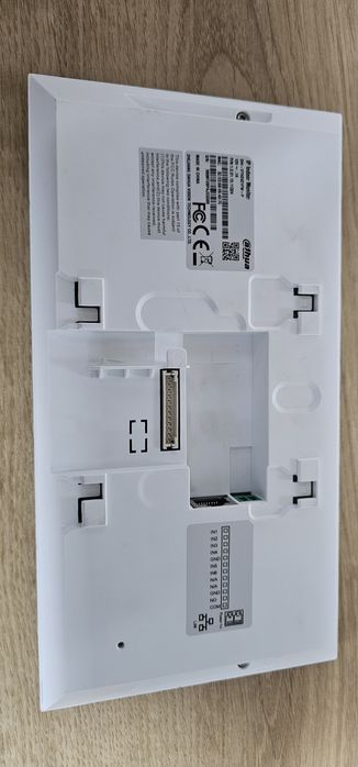 Monitor IP 7″ Dahua DHI-VTH2421FW-P