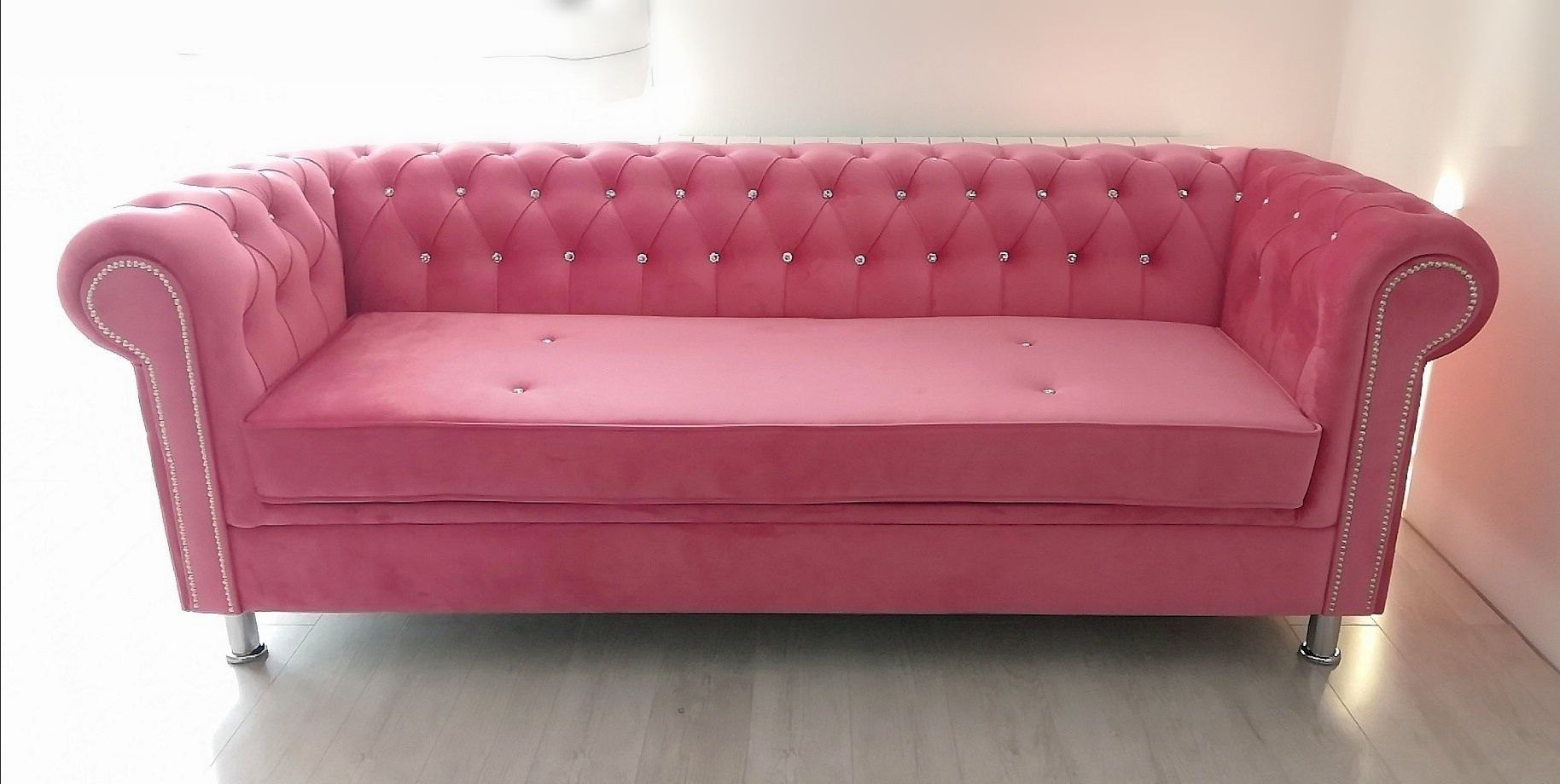 Przepiękna nowoczesna kanapa chesterfield, sofa 3 osobowa, pudrowy róż