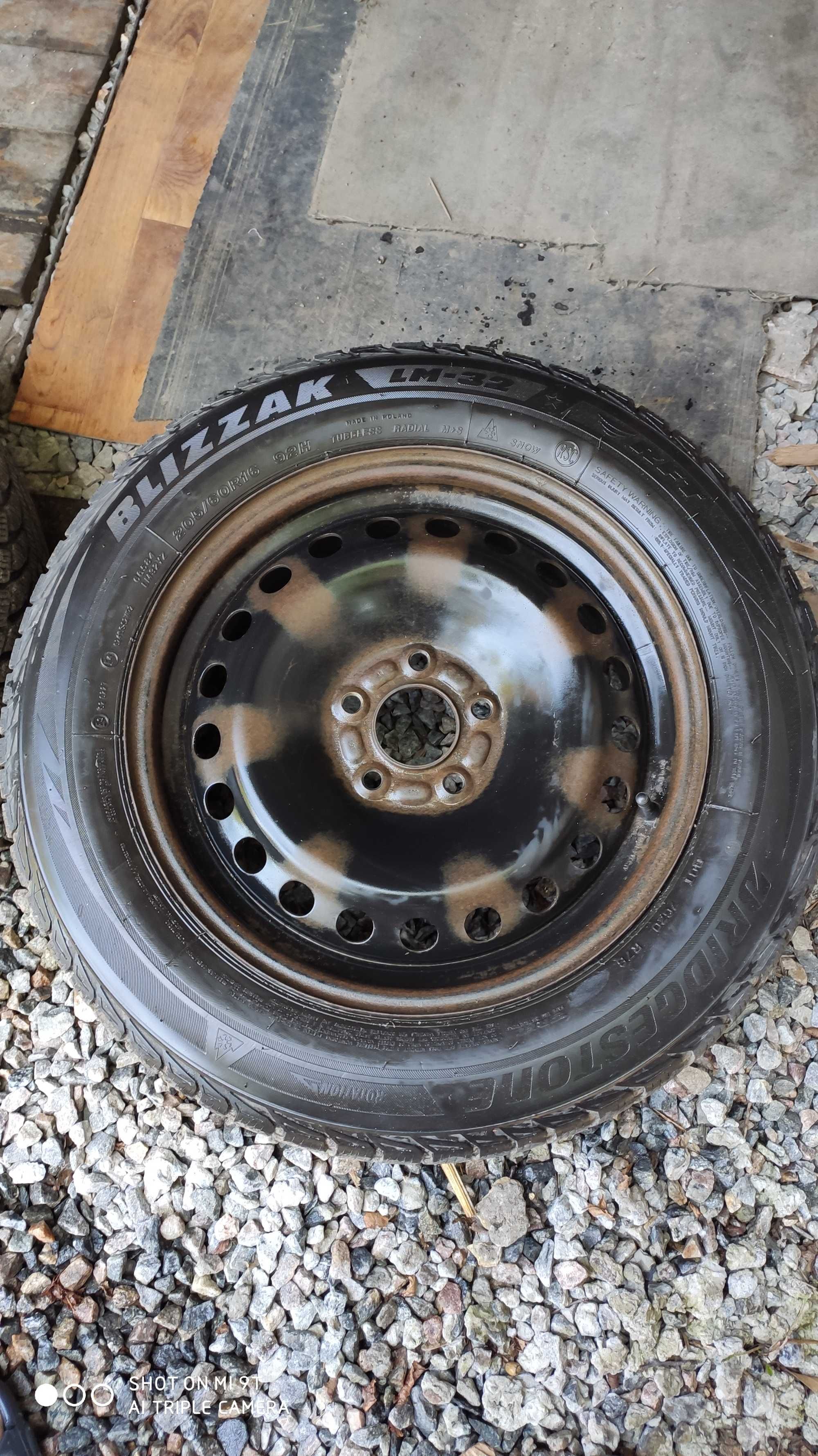 колеса в сборе 7J R16  PCD 5X108  DIA63.3 ET50