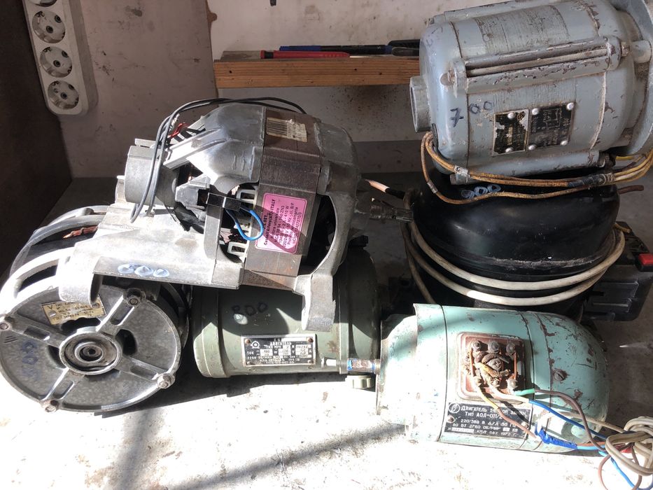 Продам электромоторы редукторы. Цену предлагайте