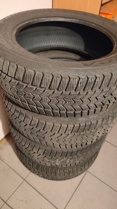 Dębica Frigo 205/55 r16 - prawie nowe