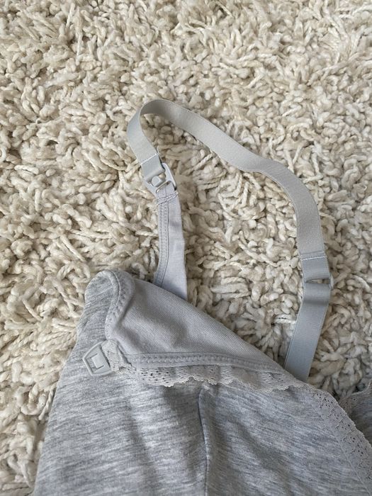 Набір бюстгальтерів Alles Mama та H&M