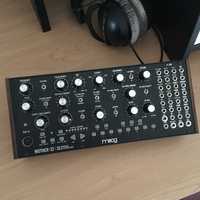 Sintetizador Moog Mother 32