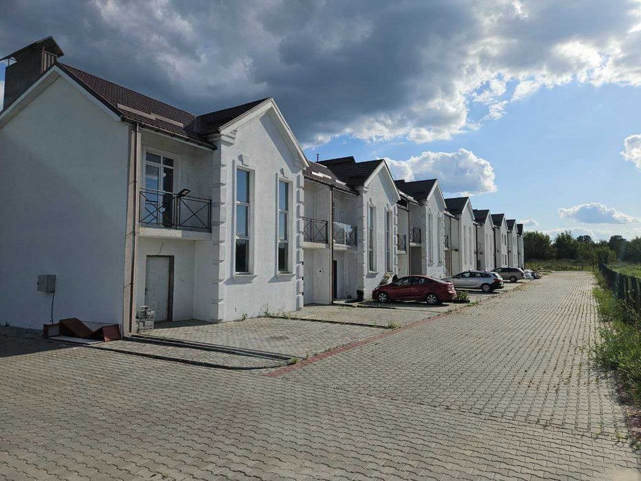 Продаж таунхауса, Білогородка