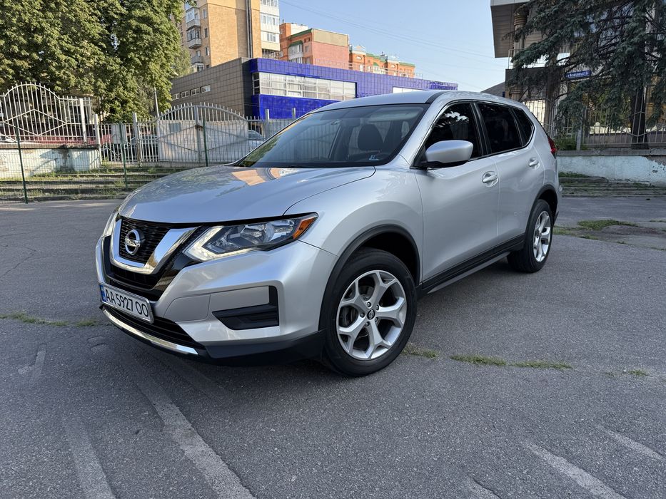 Продам Ніссан Рог