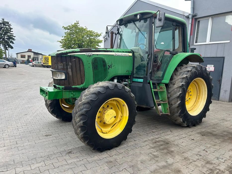 John Deere 6820  Johan Deere 6820, rok 2003