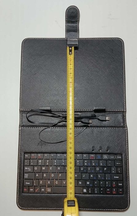 Etui z klawiaturą do tabletu