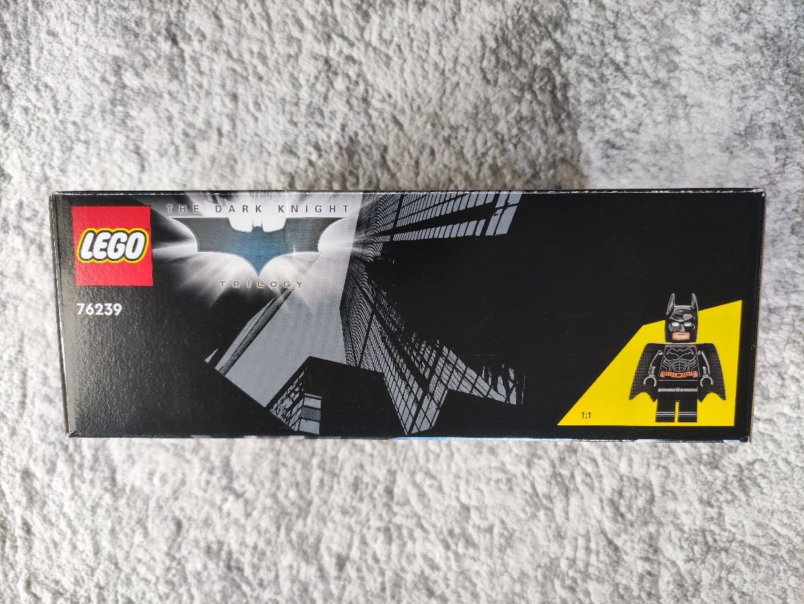 LEGO 76239 DC Super Heroes Batman Tumbler starcie ze Strachem na Wróbl