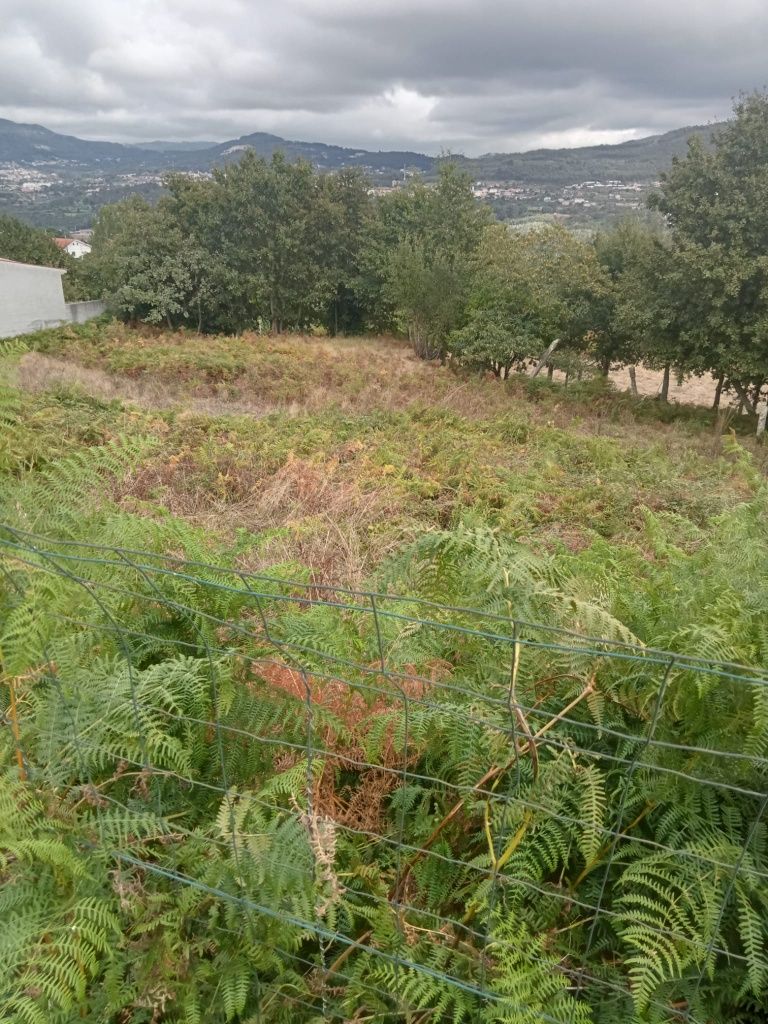 Vende-se lote de terreno de construção, com 750m2 de área, Penfiel