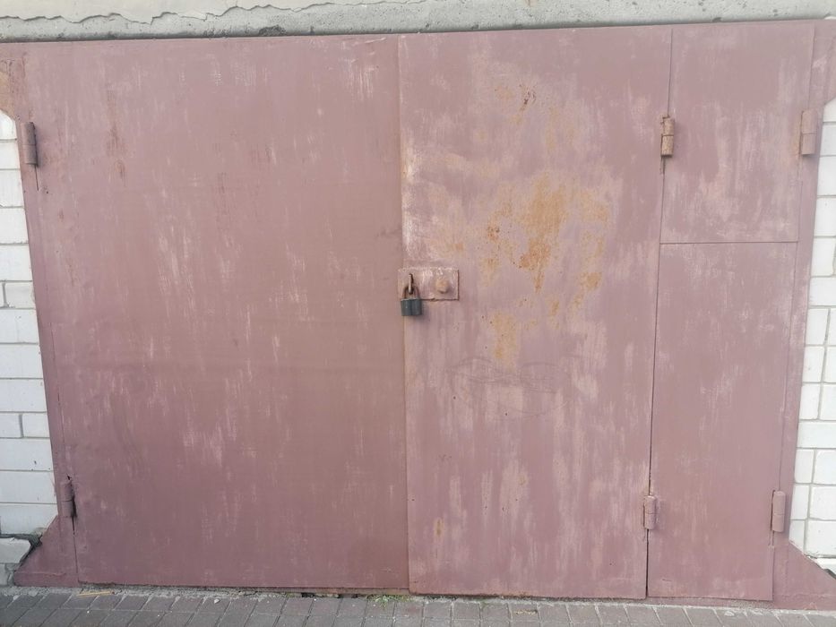 Продам металеві ворота