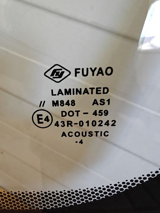 Szyba Mitsubishi Eclipse Cross 17- Kamera Ogrzewanie Sensor Transport