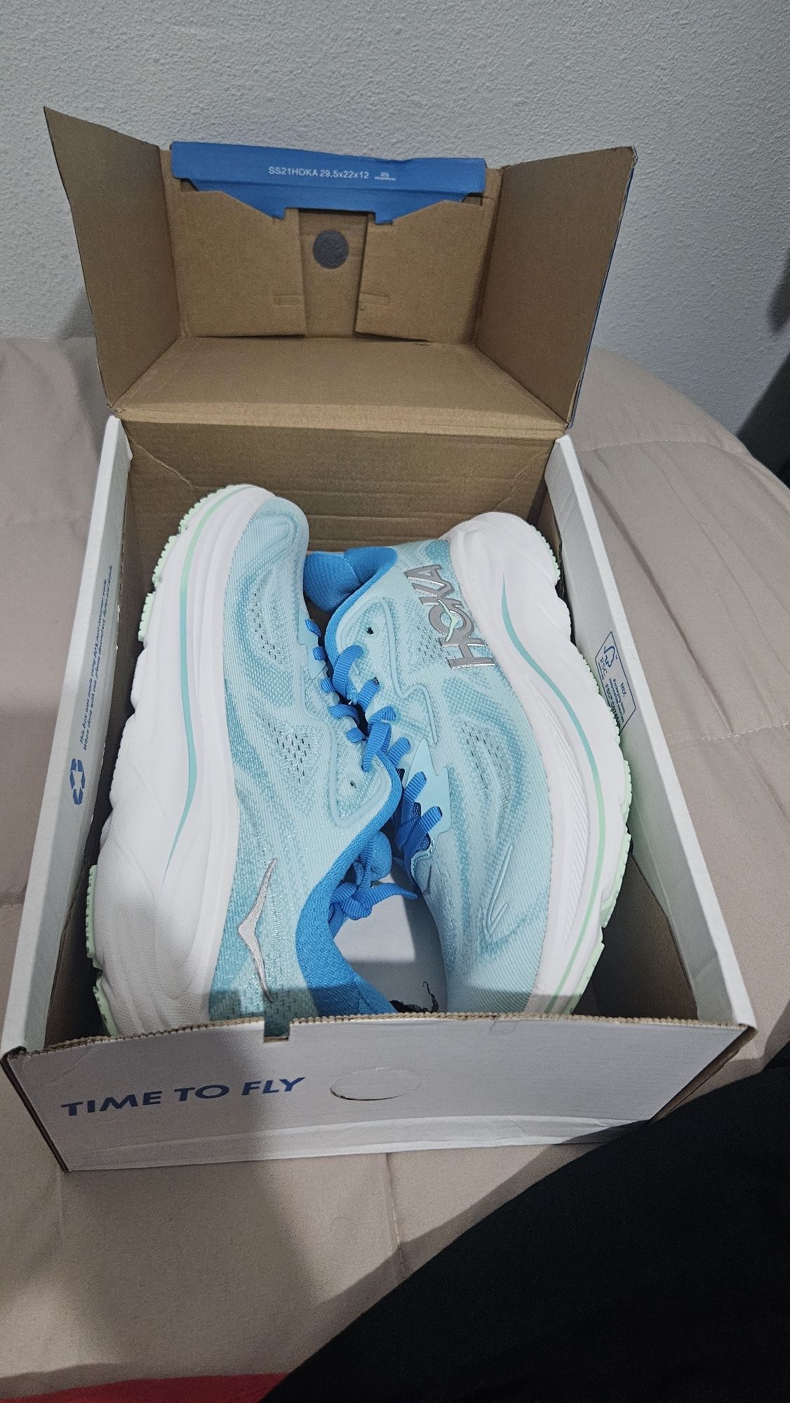 Ténis HoKa Clinton 10