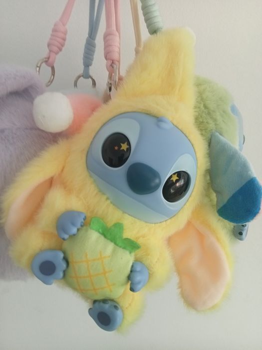 Стіч - брелок Лабубу