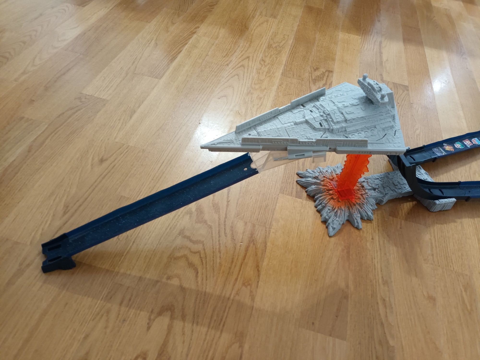 Tor Hot wheels star wars tor millennium falcon dpv 38