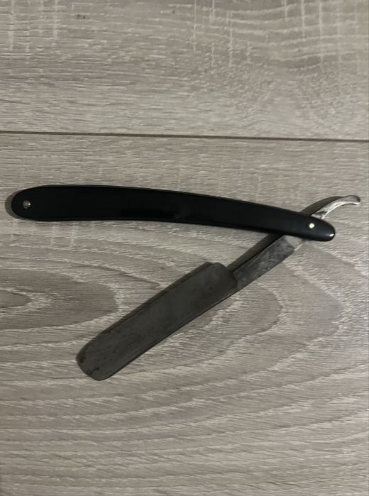 Продам колекцыоную бритву