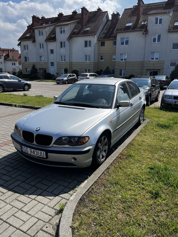 Uszkodzone bmw e46 318i