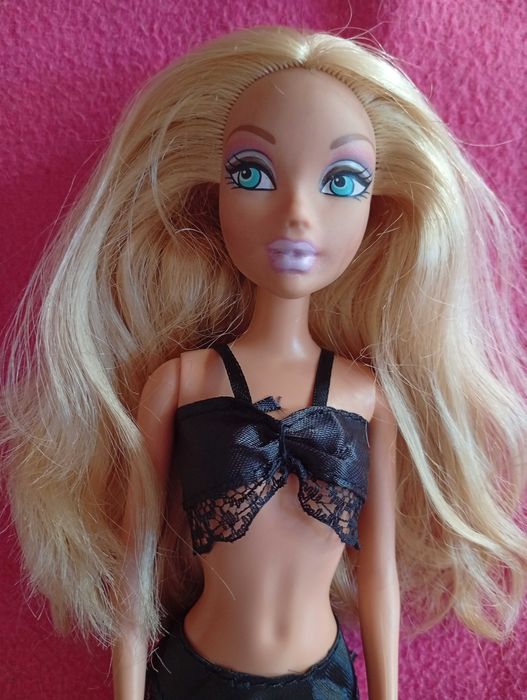 Boneca My Scene Mattel