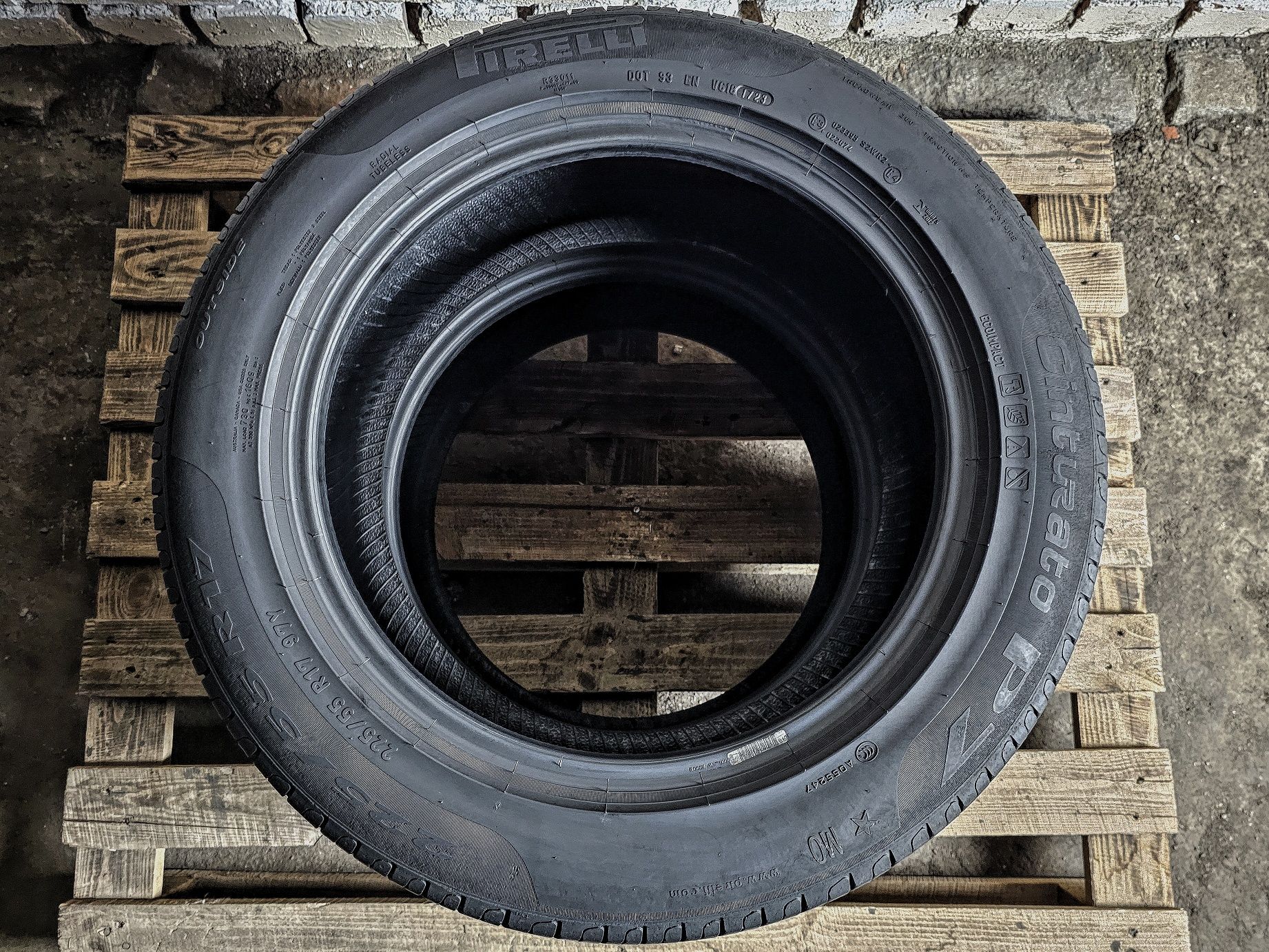 Пара 225/55r17 Pirelli | 2023 | 6mm | Преміум шини | Ідеальний стан