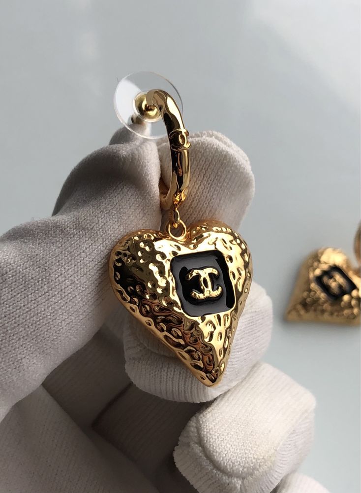 Сережки Chanel 2023 серце позолота оригінал