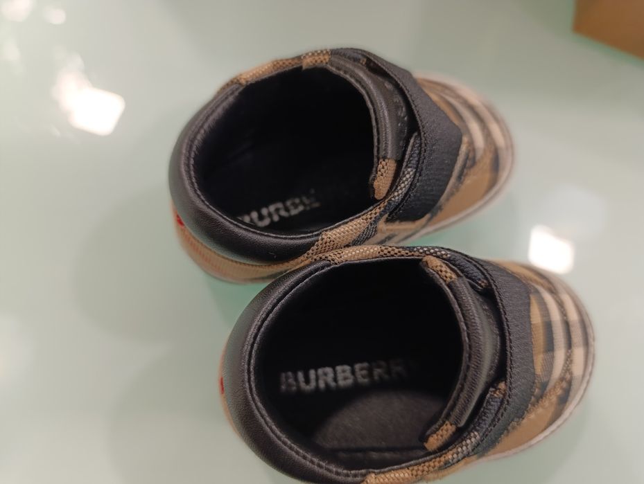 Sapatilhas Burberry n.17