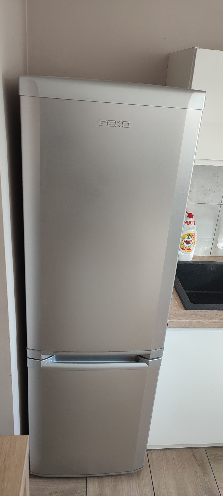 Chłodziarko zamrażarka lodówka BEKO 175 cm / 54cm