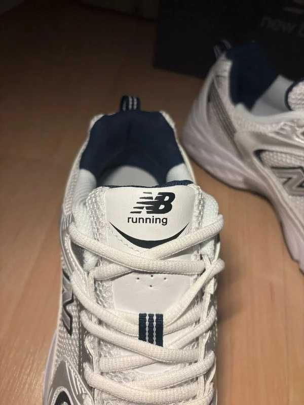 Biały^pożegnać się^NewBalance530^UnisexTrampki Roz.38