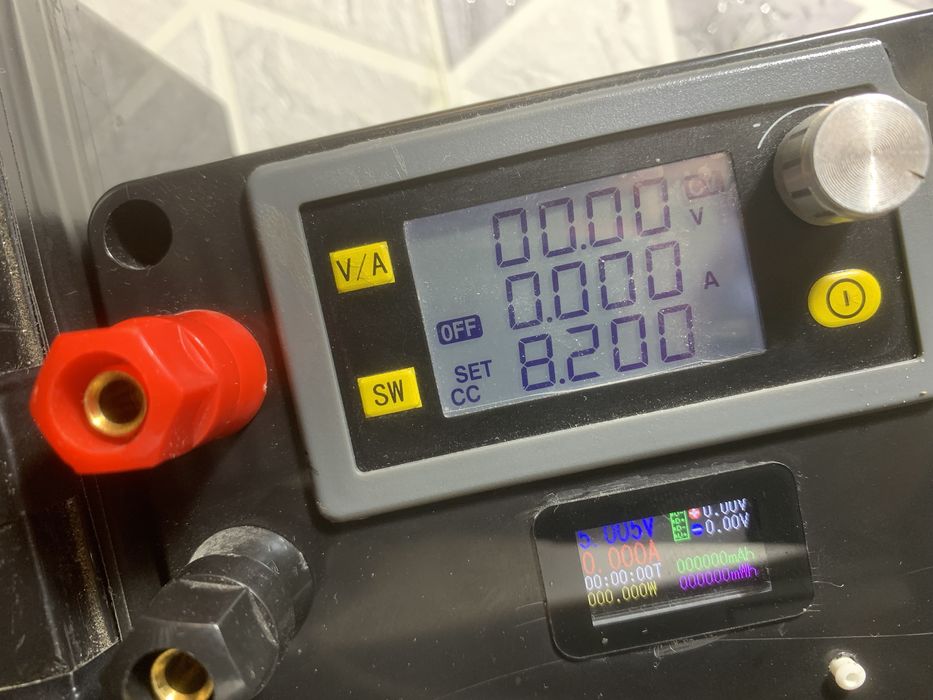 Лаболаторний блок питания 46v 8A